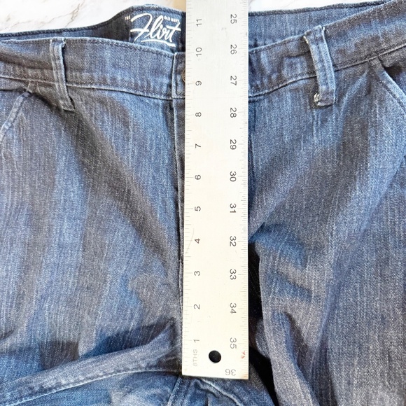 Old Navy The Flirt Wide Leg Trouser Dark Wash Jeans - Picture 4 of 9